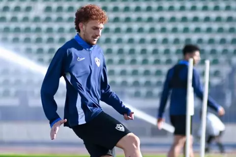 تحدث الفرنسية بطلاقة ويرتبط بالجزائر.. من هو يوسف وائل لاعب الزمالك صاحب الجنسيات الثلاث؟